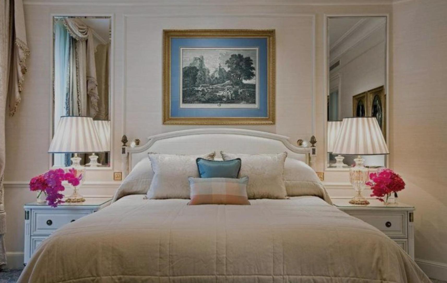 Empress Madani Palace Hotel เซอร์รีย์ ภายนอก รูปภาพ