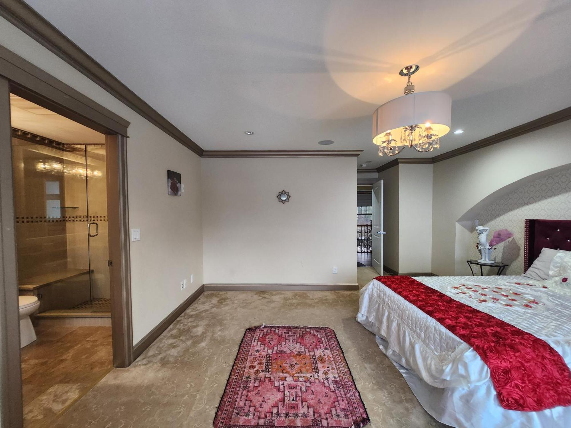 Empress Madani Palace Hotel เซอร์รีย์ ภายนอก รูปภาพ
